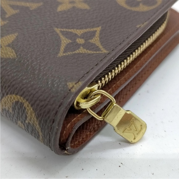 Louis Vuitton Monogram Wallet - Picture 4 of 11